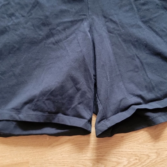 CATHERINE'S BLACK SUPREMA SHORTS - 3X - Picture 2 of 5
